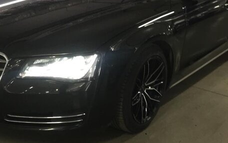 Audi A8, 2011 год, 1 900 000 рублей, 9 фотография