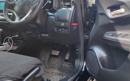 Honda Fit III, 2019 год, 1 420 000 рублей, 7 фотография