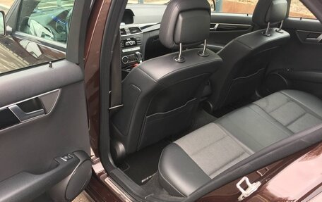 Mercedes-Benz C-Класс, 2012 год, 1 300 000 рублей, 11 фотография