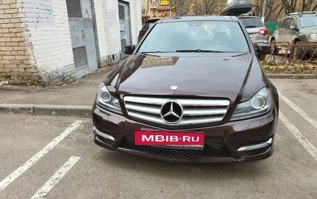 Mercedes-Benz C-Класс, 2012 год, 1 300 000 рублей, 5 фотография