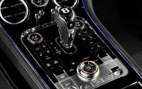 Bentley Continental GT III, 2023 год, 26 500 000 рублей, 16 фотография