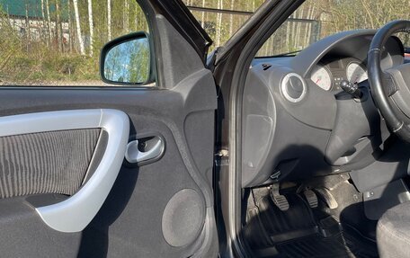 Renault Logan I, 2011 год, 650 000 рублей, 5 фотография