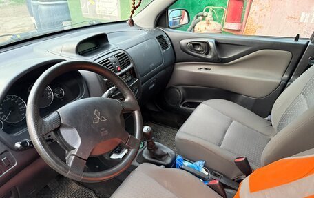 Mitsubishi Space Star I рестайлинг, 2003 год, 300 000 рублей, 14 фотография