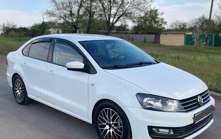 Volkswagen Polo VI (EU Market), 2016 год, 915 000 рублей, 3 фотография