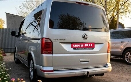 Volkswagen Multivan T6 рестайлинг, 2015 год, 2 750 000 рублей, 16 фотография