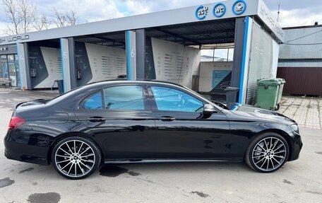 Mercedes-Benz E-Класс, 2020 год, 2 750 000 рублей, 2 фотография