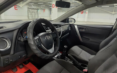 Toyota Auris II, 2013 год, 725 000 рублей, 20 фотография