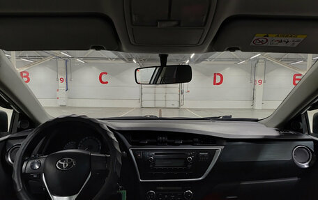 Toyota Auris II, 2013 год, 725 000 рублей, 17 фотография