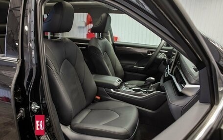 Toyota Highlander, 2026 год, 5 490 000 рублей, 31 фотография
