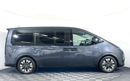 Hyundai Staria, 2022 год, 5 547 000 рублей, 4 фотография