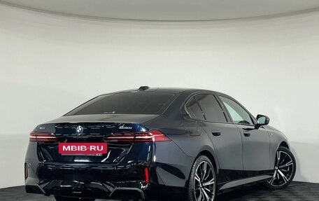 BMW 5 серия, 2024 год, 8 699 000 рублей, 2 фотография