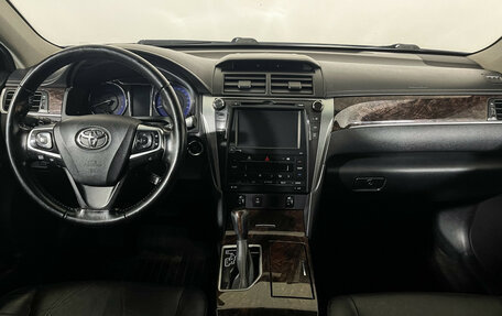 Toyota Camry, 2015 год, 1 997 000 рублей, 12 фотография