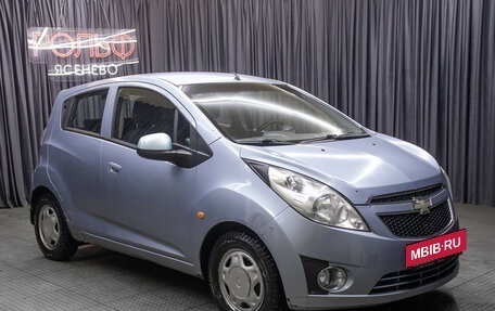 Chevrolet Spark III, 2011 год, 549 000 рублей, 3 фотография