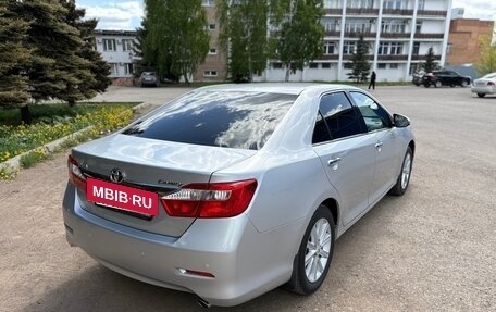 Toyota Camry, 2012 год, 2 050 000 рублей, 3 фотография