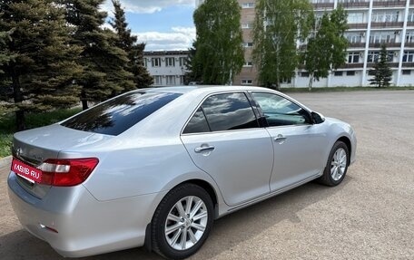 Toyota Camry, 2012 год, 2 050 000 рублей, 2 фотография