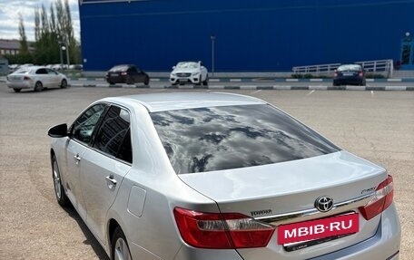 Toyota Camry, 2012 год, 2 050 000 рублей, 4 фотография