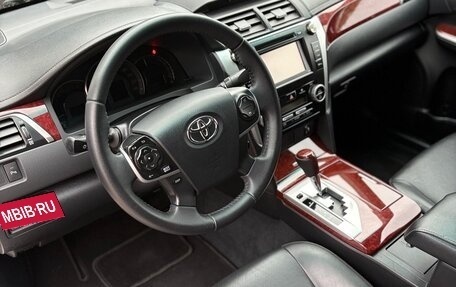 Toyota Camry, 2012 год, 2 050 000 рублей, 8 фотография