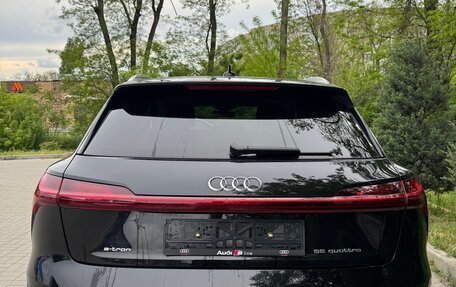 Audi e-tron I, 2019 год, 4 700 000 рублей, 4 фотография