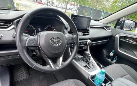 Toyota RAV4, 2020 год, 3 500 000 рублей, 5 фотография