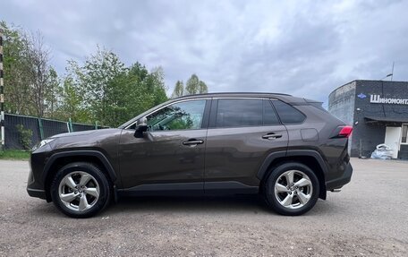 Toyota RAV4, 2020 год, 3 500 000 рублей, 9 фотография