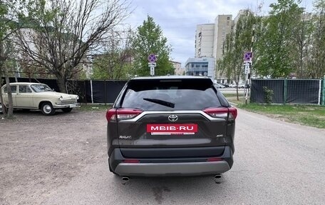 Toyota RAV4, 2020 год, 3 500 000 рублей, 11 фотография