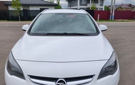 Opel Astra J, 2014 год, 900 000 рублей, 1 фотография