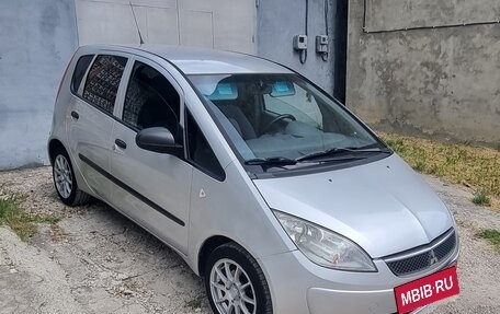 Mitsubishi Colt VI рестайлинг, 2005 год, 420 000 рублей, 2 фотография