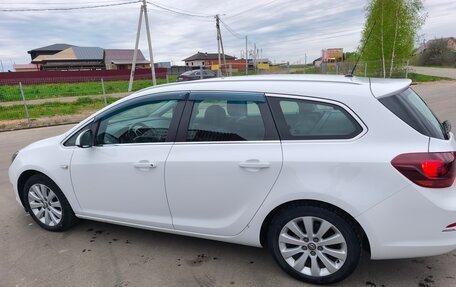 Opel Astra J, 2014 год, 900 000 рублей, 5 фотография