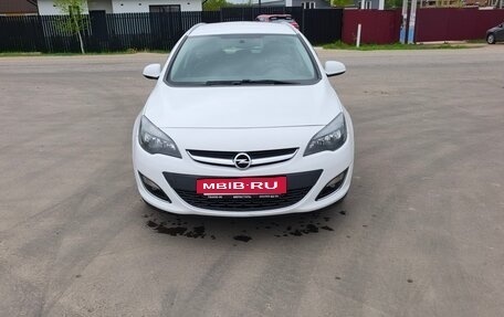Opel Astra J, 2014 год, 900 000 рублей, 3 фотография