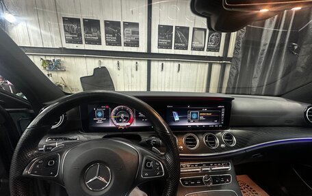 Mercedes-Benz E-Класс, 2017 год, 3 300 000 рублей, 13 фотография