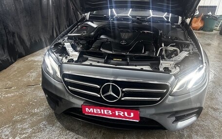 Mercedes-Benz E-Класс, 2017 год, 3 300 000 рублей, 12 фотография