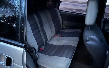 Mitsubishi Space Runner II, 1992 год, 145 000 рублей, 7 фотография