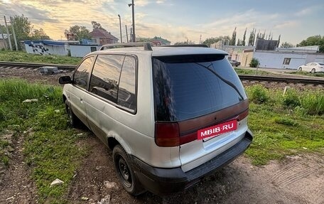 Mitsubishi Space Runner II, 1992 год, 145 000 рублей, 4 фотография