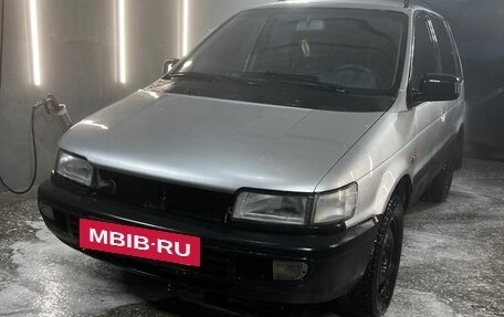 Mitsubishi Space Runner II, 1992 год, 145 000 рублей, 8 фотография