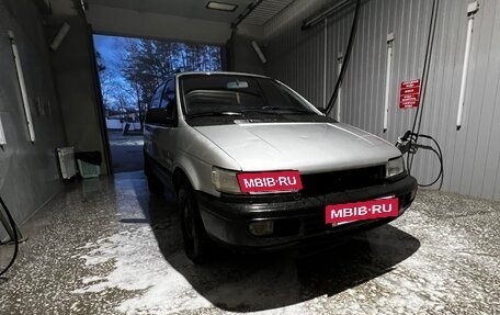 Mitsubishi Space Runner II, 1992 год, 145 000 рублей, 9 фотография