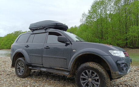 Mitsubishi Pajero Sport II рестайлинг, 2013 год, 2 000 000 рублей, 2 фотография