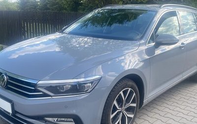 Volkswagen Passat B8 рестайлинг, 2022 год, 2 350 000 рублей, 1 фотография