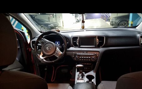 KIA Sportage IV рестайлинг, 2018 год, 2 200 000 рублей, 3 фотография