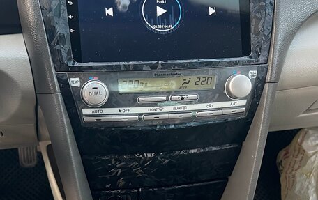 Toyota Camry, 2006 год, 1 050 000 рублей, 19 фотография