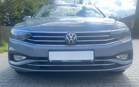 Volkswagen Passat B8 рестайлинг, 2022 год, 2 350 000 рублей, 10 фотография