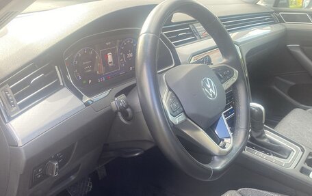 Volkswagen Passat B8 рестайлинг, 2022 год, 2 350 000 рублей, 12 фотография