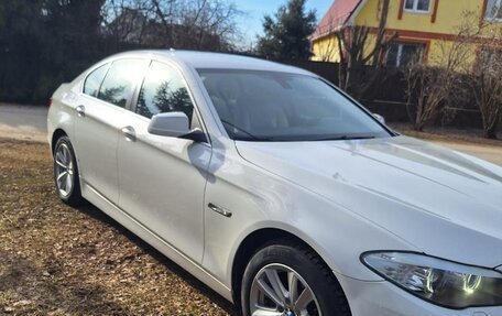 BMW 5 серия, 2013 год, 1 900 000 рублей, 4 фотография