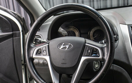 Hyundai Solaris II рестайлинг, 2011 год, 550 000 рублей, 17 фотография