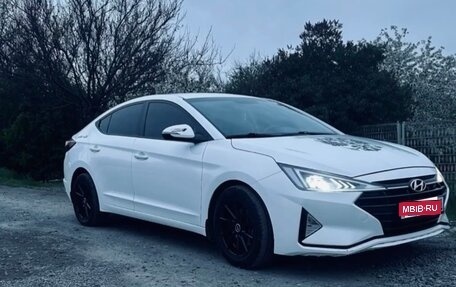 Hyundai Elantra VI рестайлинг, 2019 год, 2 100 000 рублей, 1 фотография