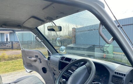 Mazda Bongo IV, 2000 год, 400 000 рублей, 7 фотография