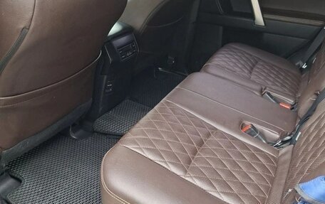 Toyota Land Cruiser Prado 150 рестайлинг 2, 2021 год, 5 800 000 рублей, 9 фотография