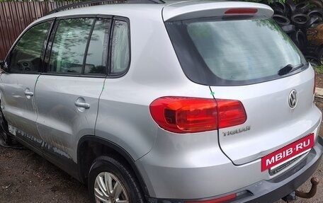 Volkswagen Tiguan I, 2012 год, 390 000 рублей, 3 фотография