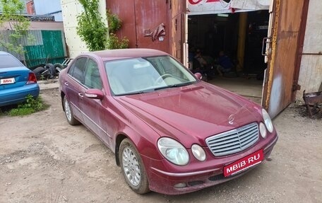 Mercedes-Benz E-Класс, 2004 год, 620 000 рублей, 1 фотография