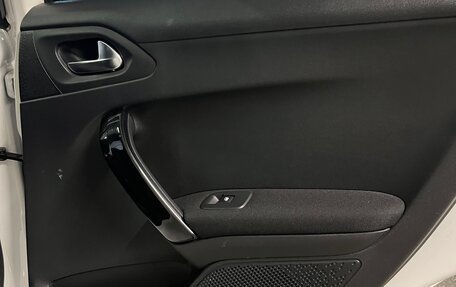 Peugeot 208 II, 2013 год, 700 000 рублей, 16 фотография