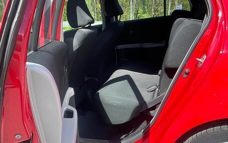 Toyota Yaris III рестайлинг, 2009 год, 511 000 рублей, 12 фотография